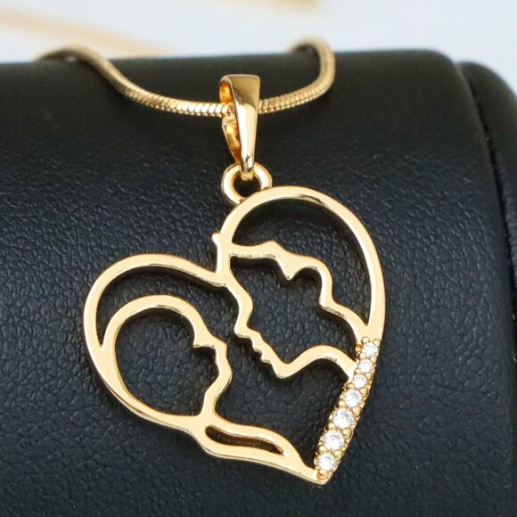 "Heart Shaped Rose Gold Pendant with Mother and Child Silhouette, XPPT1476 - Picture 1 of 13